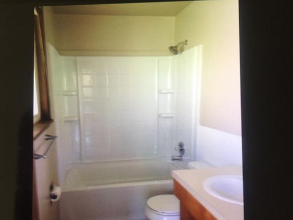 2nd image of 206 N 72nd Ave