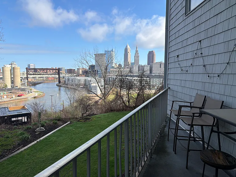 1900 Grove Ct #105 — Photo 8