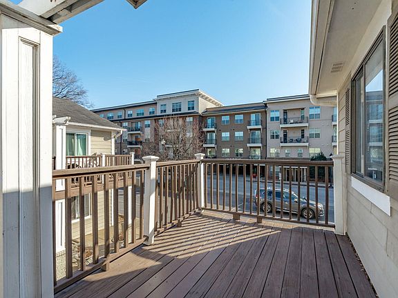 2nd image of 2208 Stafford Ave