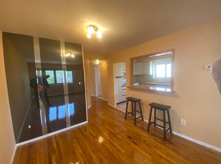 3925 210th St #A, Bayside, NY 11361