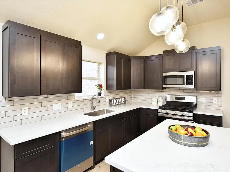 7715 Butler Lakes Ct — Photo 1