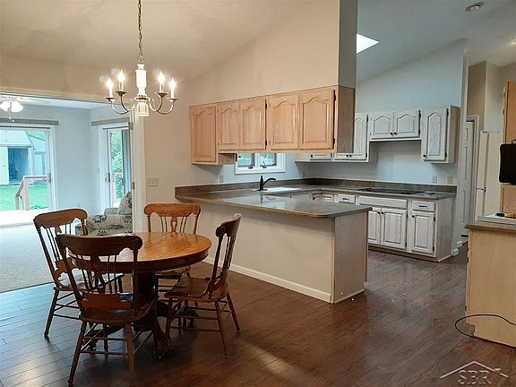 5th image of 12010 Oakridge Ln