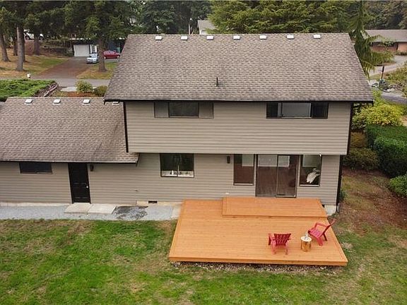 3rd image of 11401 17th Pl NE