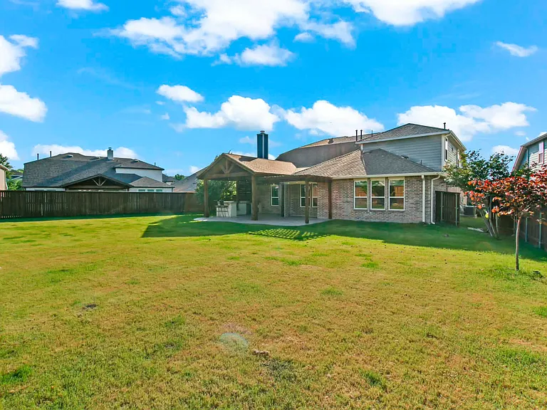 4424 Overbrook Dr — Photo 18