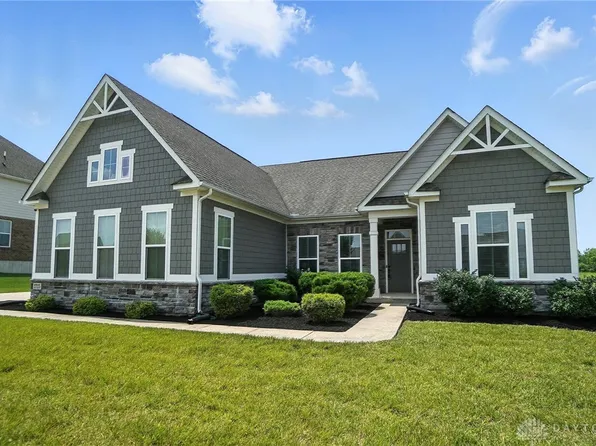 1715 Winding Run Blvd, Centerville, OH 45458