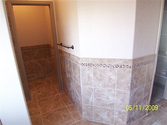 4th image of 4 Erica Ct