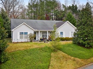 606 Country Gardens Dr, Fountain Inn, SC 29644
