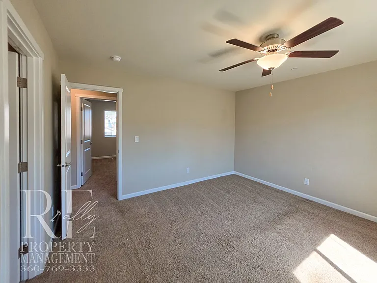 106 McNeal Ave — Photo 8