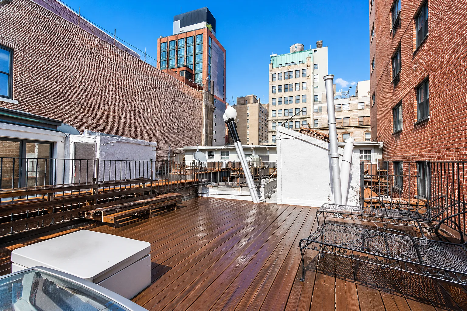 221 East 23rd Street — Photo 1
