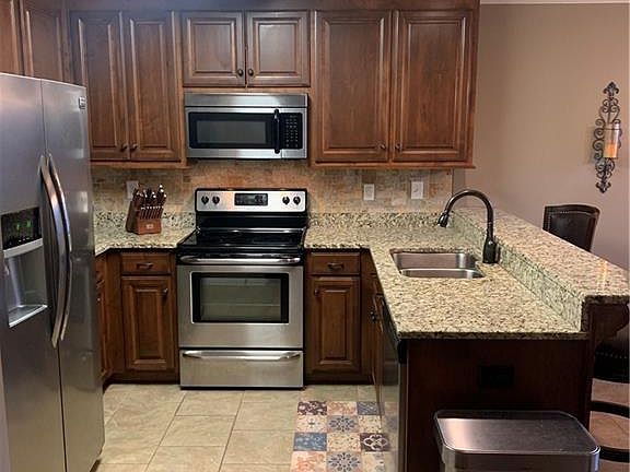 5th image of 5210 Windsor Ln