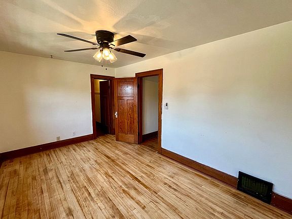 4th image of 733 S 6th Ave