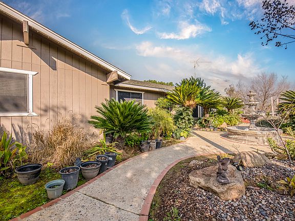 5th image of 37129 Pebble Lane