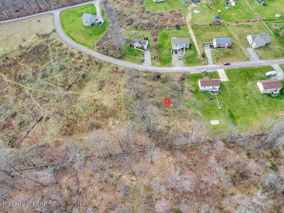 2nd image of 16 Walnut Ridge Dr