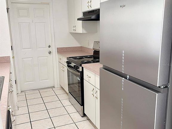 5th image of 11018 SE 56th Ave