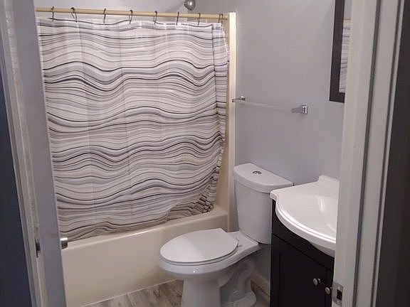 New floor paint vanity n mirror