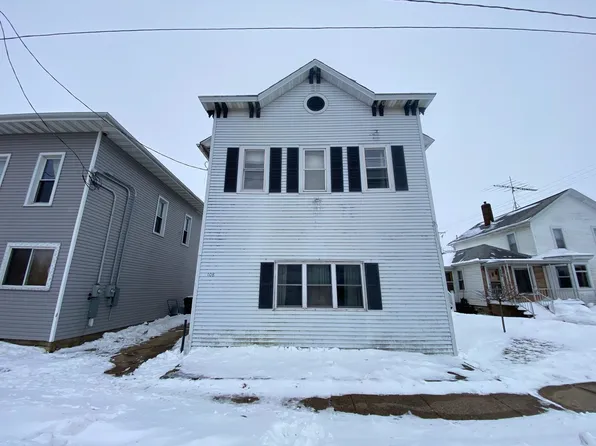 108 S Main St, La Motte, IA 52054