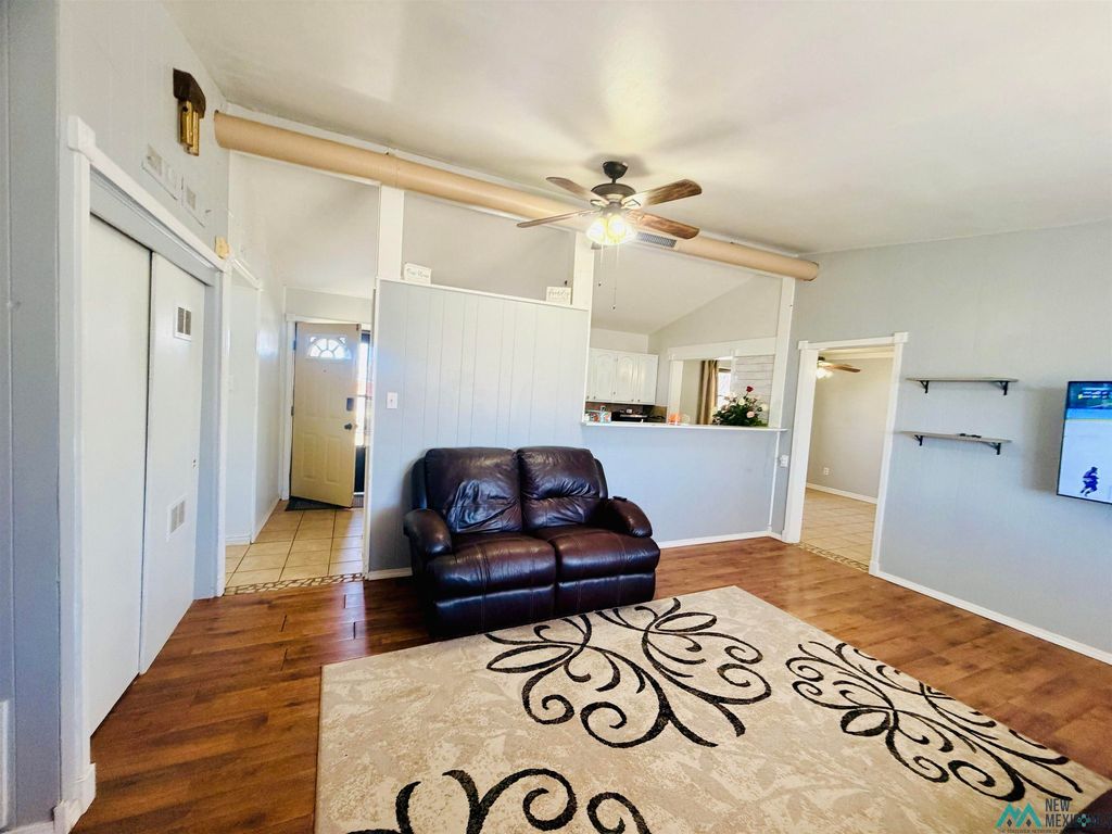 1812 Plains Park Dr, Roswell, NM - More