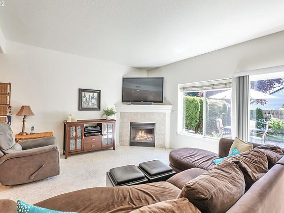 5th image of 11199 SE Adamson Ct