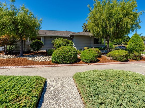 2nd image of 1502 Koch Ln