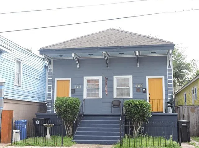 522 Verret St