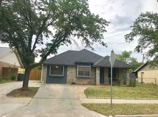 1806 Lowry Rd, Laredo, TX 78045