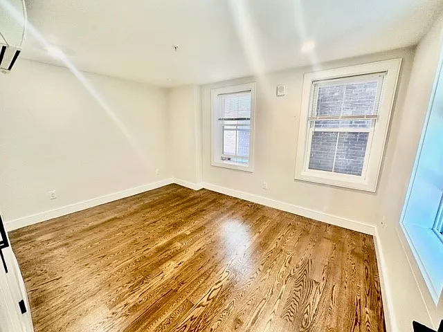 366 Hanover St #7 — Photo 10