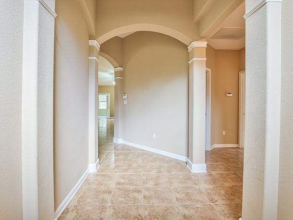 3rd image of 54 Churchill Dr