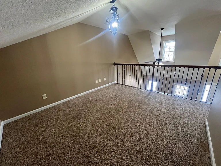 3462 Southwood Dr — Photo 25