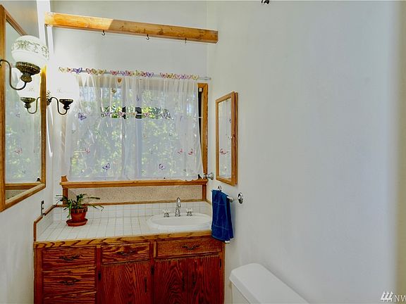 5th image of 4051 E G St