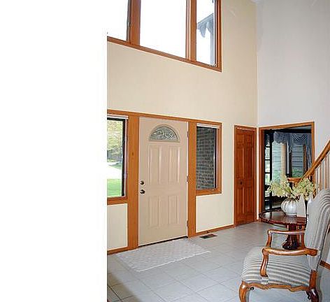 3rd image of 32785 Shadowbrook Dr