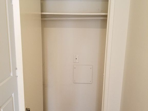 4th image of 1031 N Crescent Heights Blvd #100E
