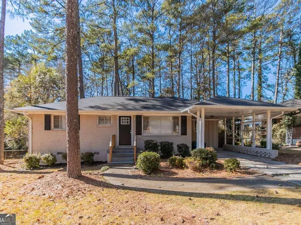 2777 Luther Dr, East Point, GA 30344