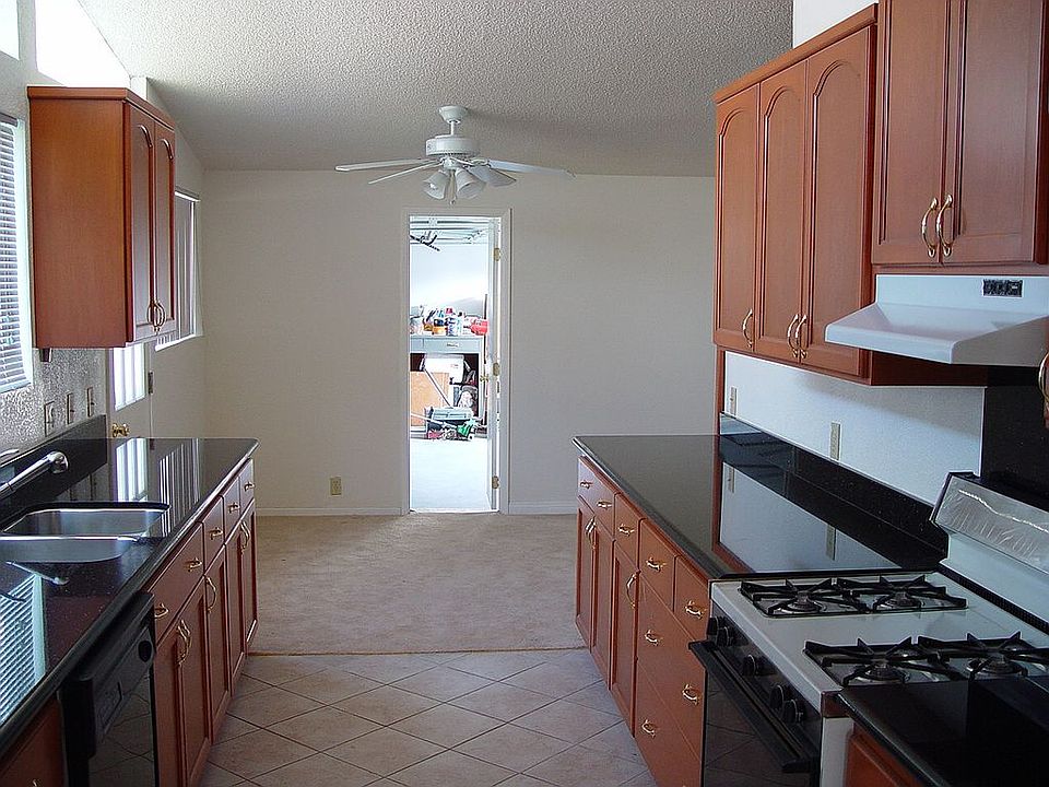 2nd image of 14018 Powers Rd