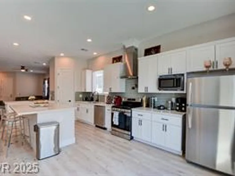 5534 Stormy Night Ct — Photo 10