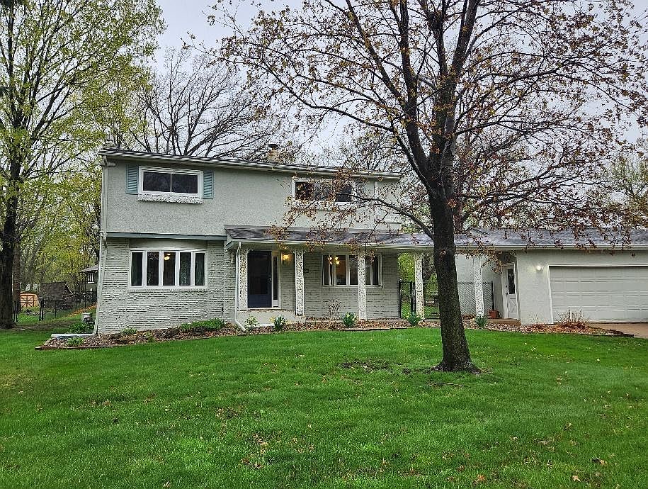 1st image of 2590 Glenbrook Ave N