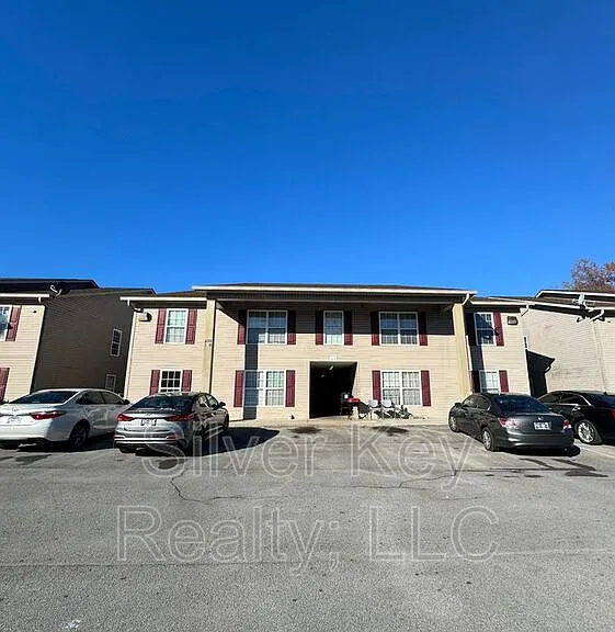 250 Willow Creek Dr #1 — Photo 1