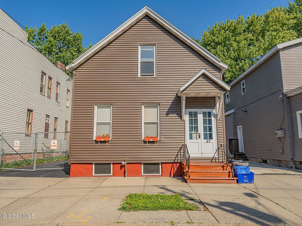 1st image of 37 Ontario St