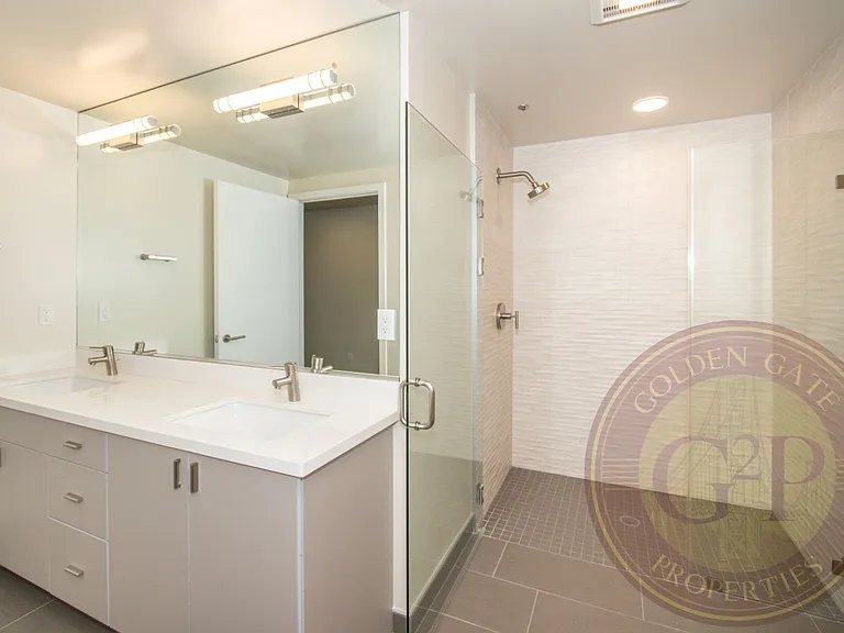 1255 Columbus Ave — Photo 16