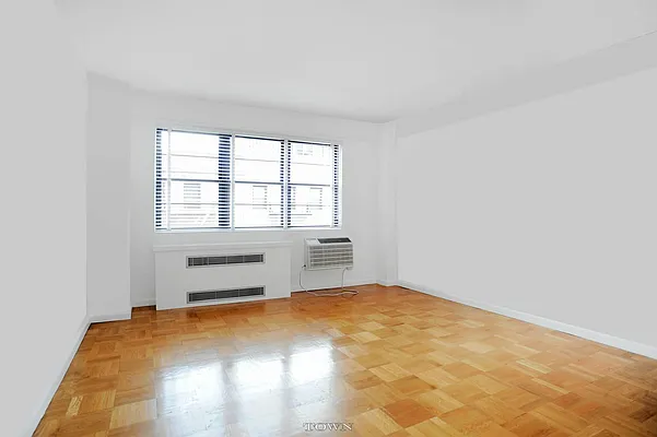Rented by Town Residential | media 15