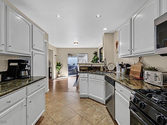 4th image of 437 Temple Canyon Pl