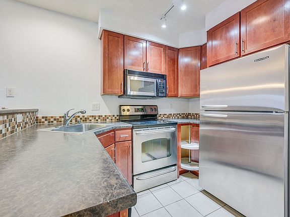 5th image of 7322 Rainier Ave S Unit 107