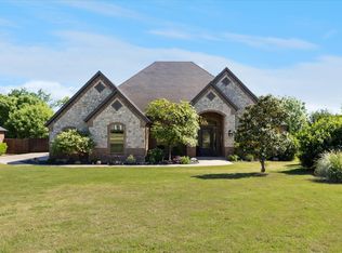 8220 Saint Johns Dr, Waxahachie, TX 75167