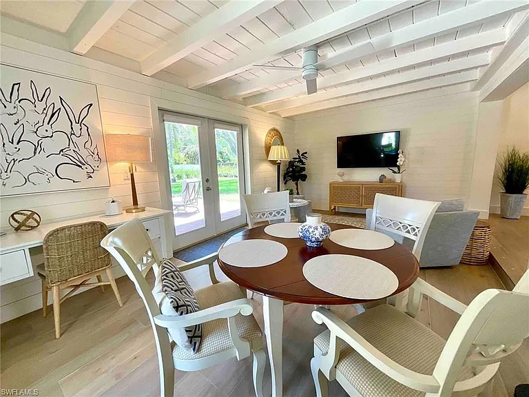 1530 Mandarin Rd — Photo 10