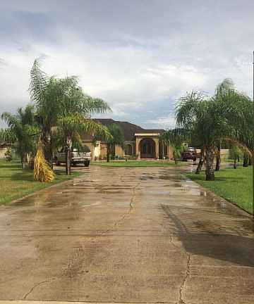 3rd image of Alton Gloor Blvd