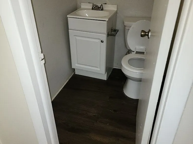 Holston Apartments — Photo 51