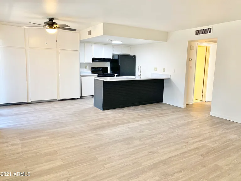 8529 E Portland St — Photo 3