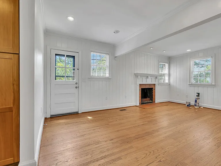 520 32nd Ave S — Photo 17