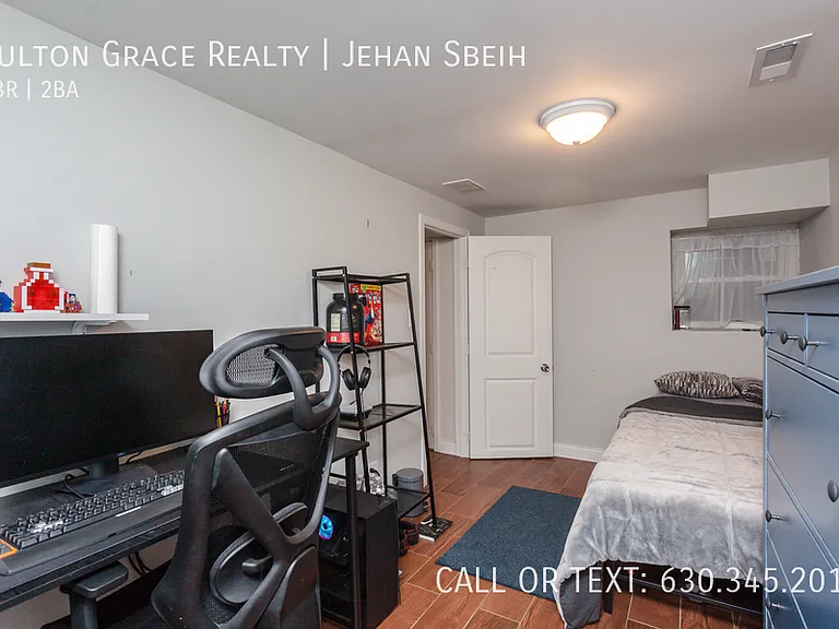 2128 N Sheffield Ave #1F — Photo 11