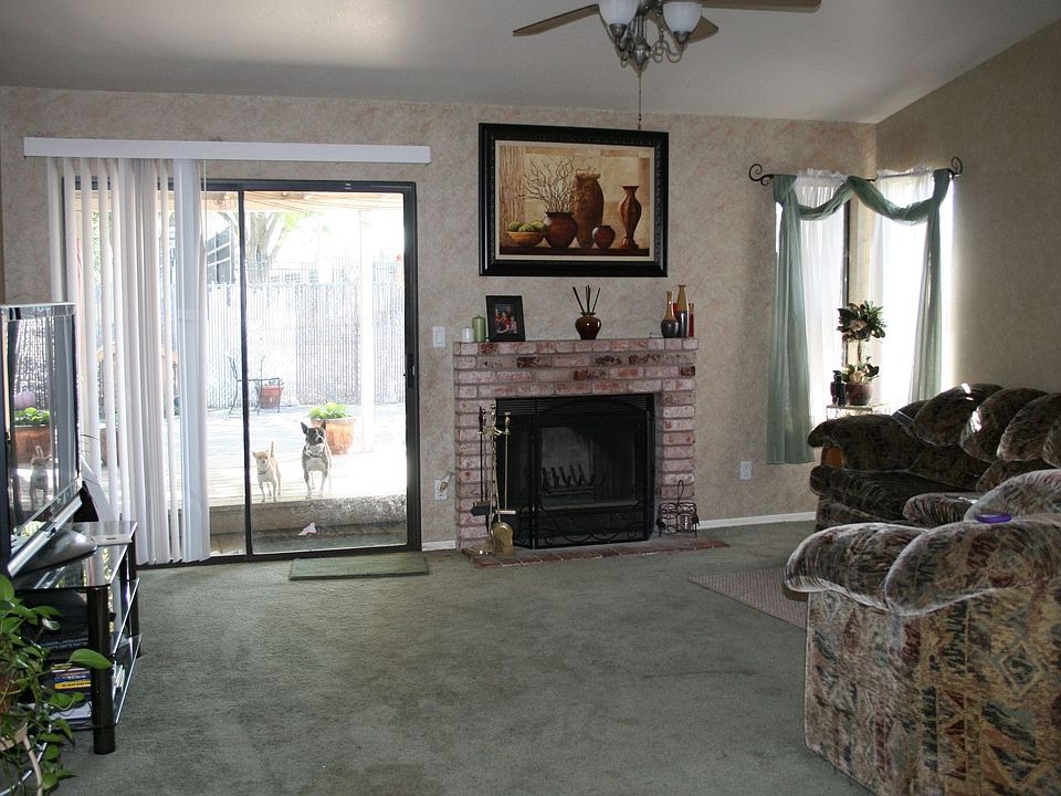 2nd image of 1801 Clark Ave