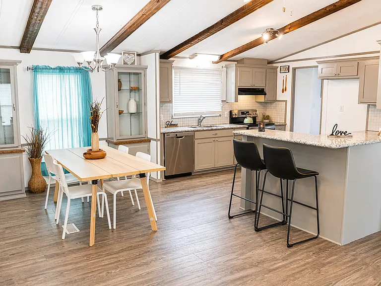 18066 La Gloria Rd — Photo 17